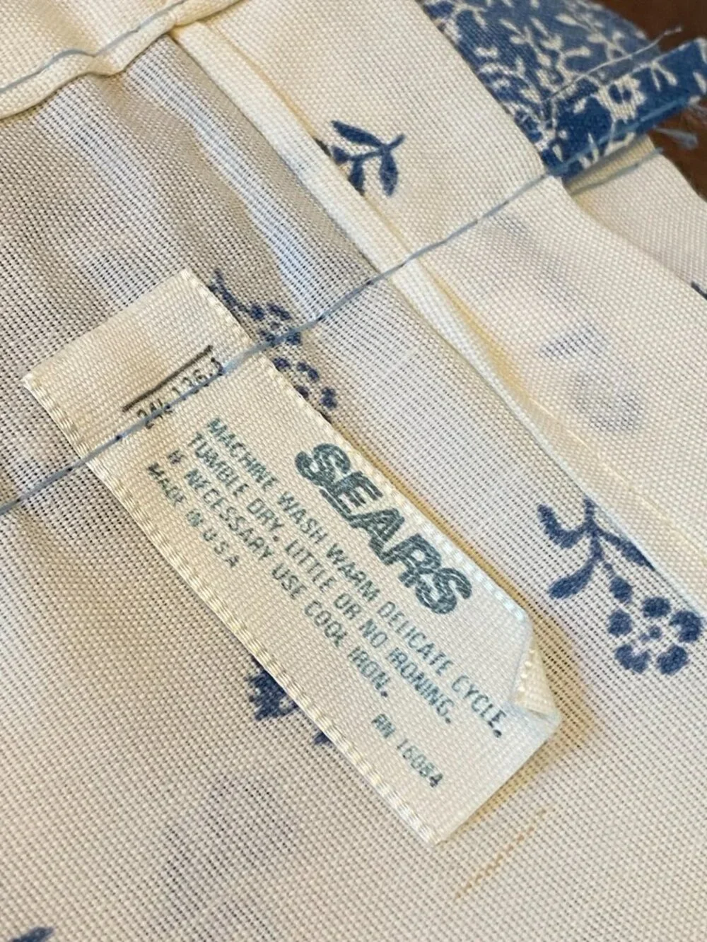 RARE SEARS 2 Vintage Country Kitchen Curtains Hen Chicken Nest Egg Barn Cottage